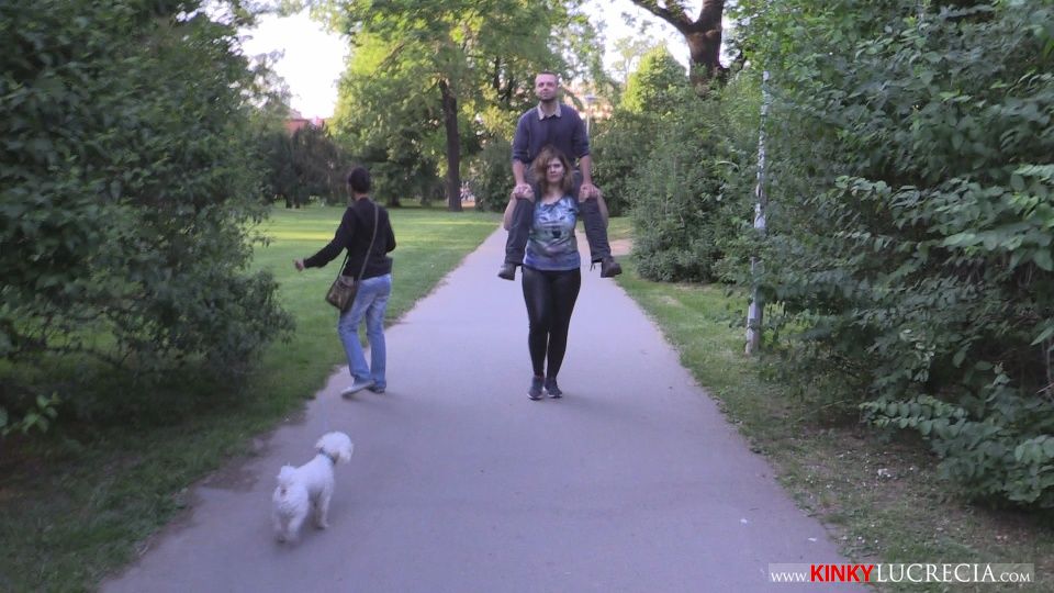 Lift and carry in the park